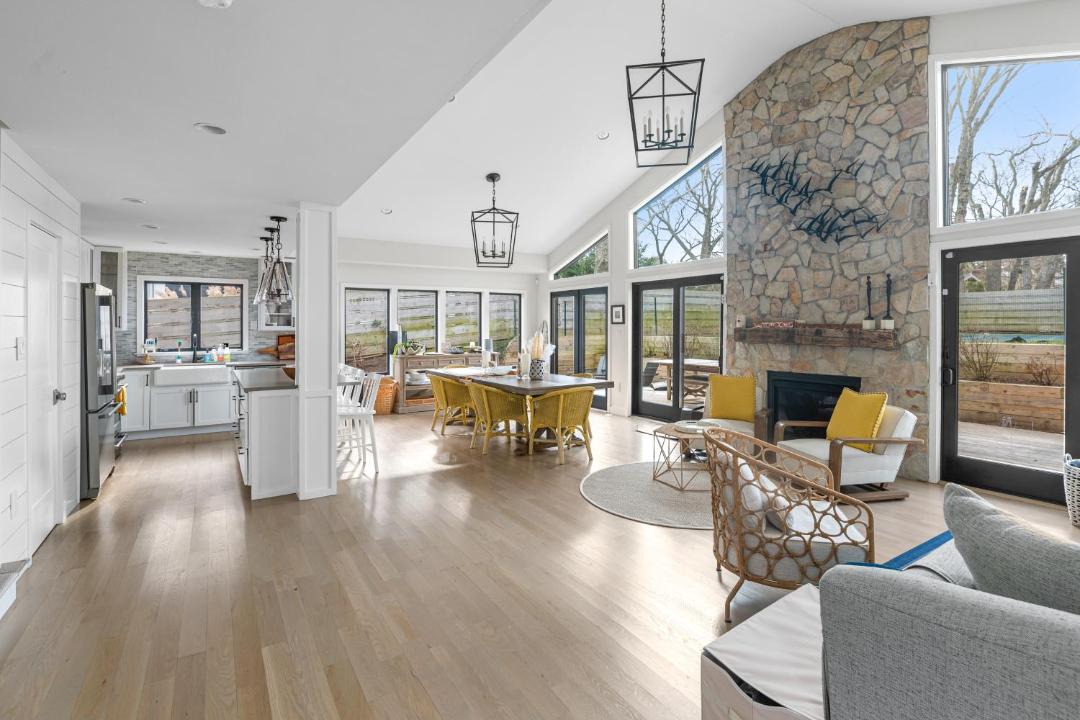 Photo of Livingroom in Culloden Shores