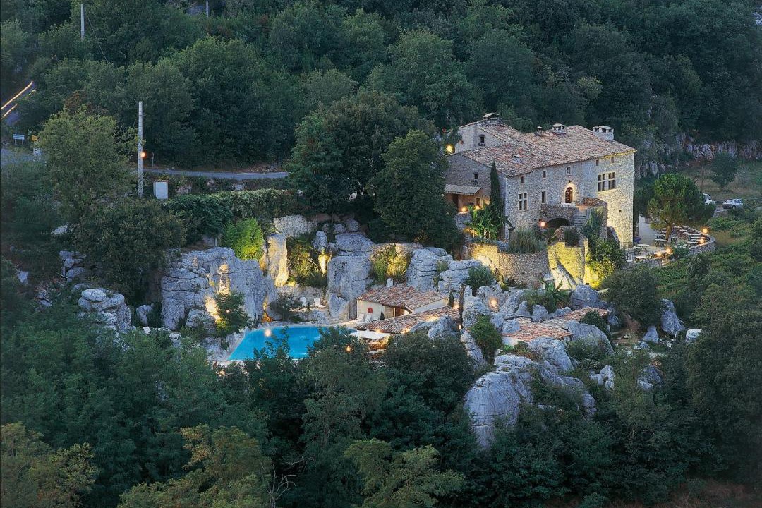 Photo of Others in Casteljau