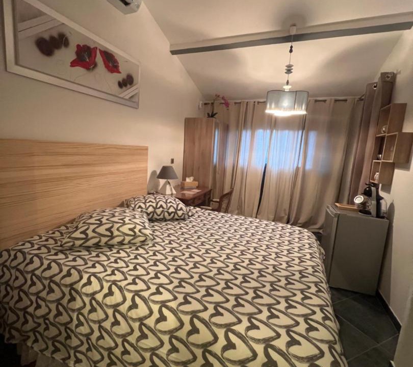 Photo of Bedroom in Chateau Gombert