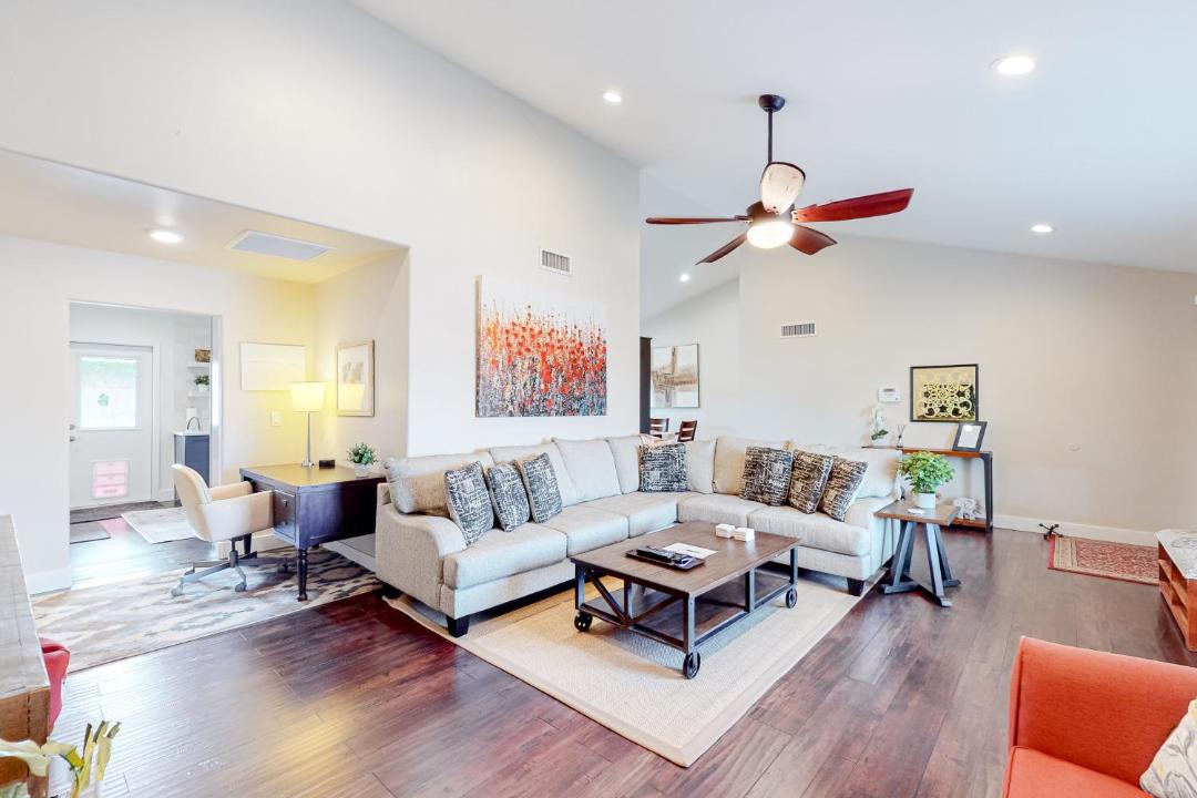 Photo of Livingroom in Tempe