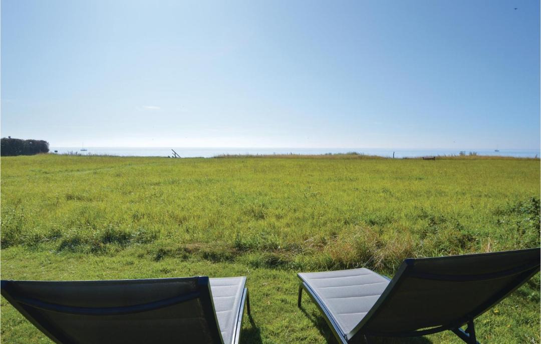 Photo of Others in Arø