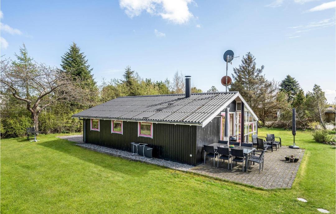 Photo of Others in Bøtø By