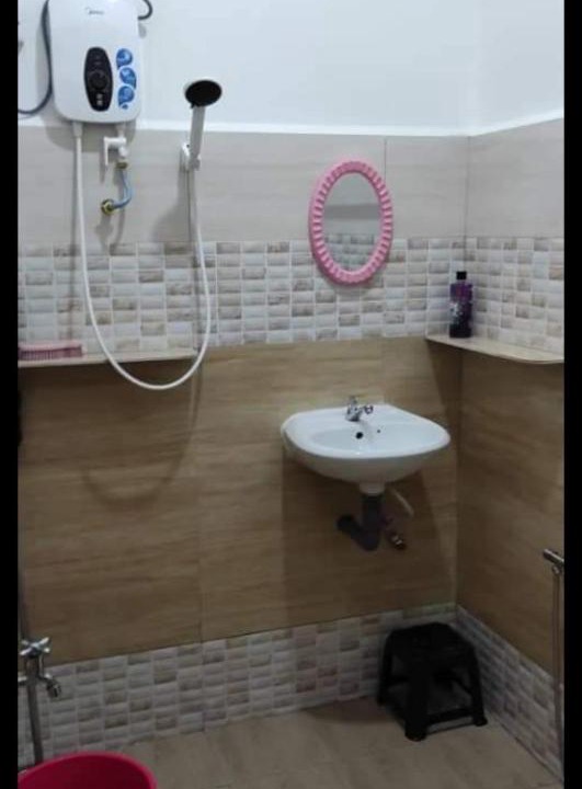 Photo of Bathroom in Kota Lama Kiri