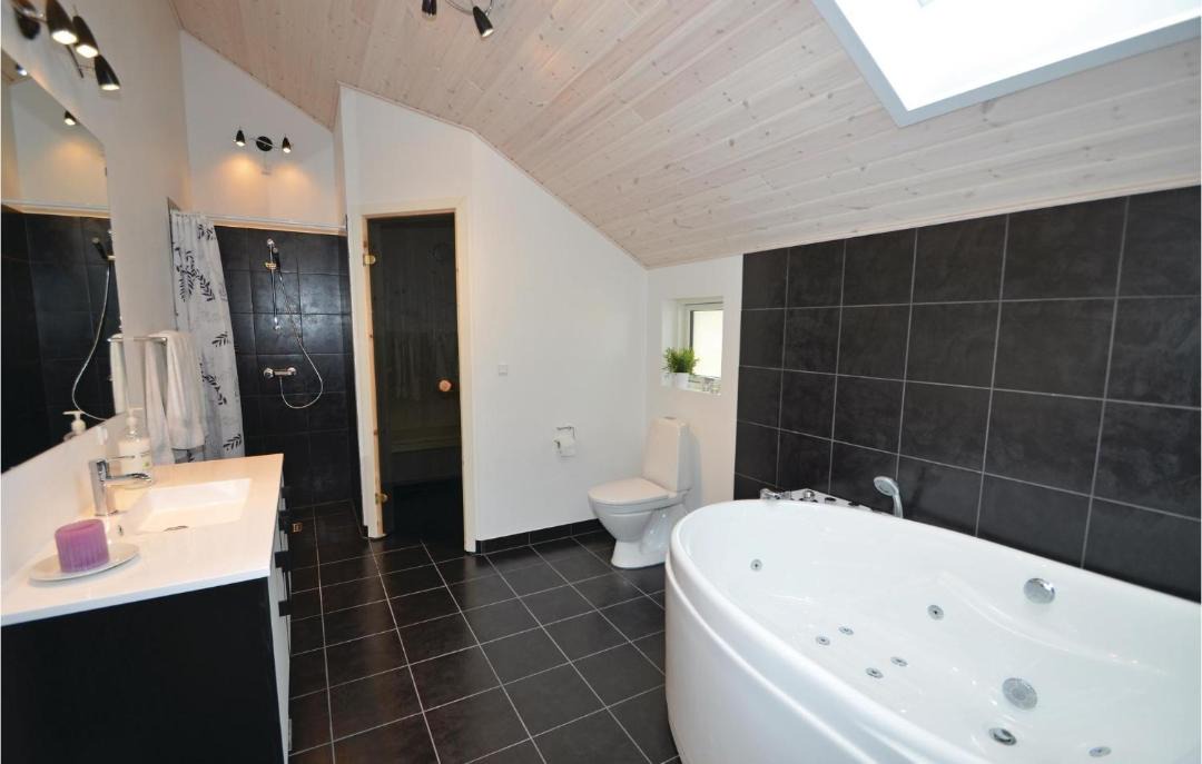 Photo of Others in Ronde