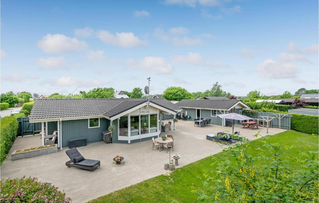Photo of Others in Lystrup
