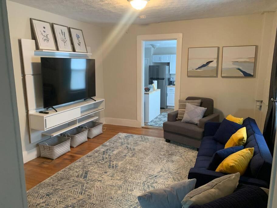 Photo of Livingroom in Inman Square