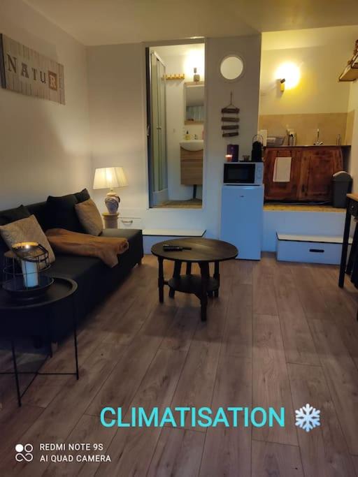 Photo of Livingroom in Mezieres-sur-Seine