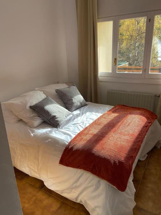 Photo of Bedroom in Incles