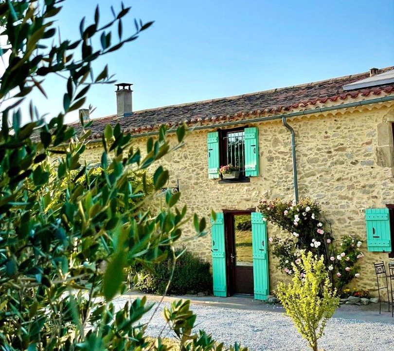 Photo of Buildings in Belflou