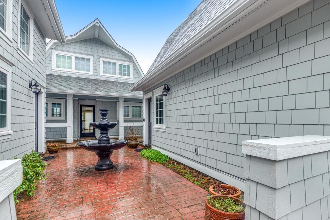 Photo of Others in Surf Pines