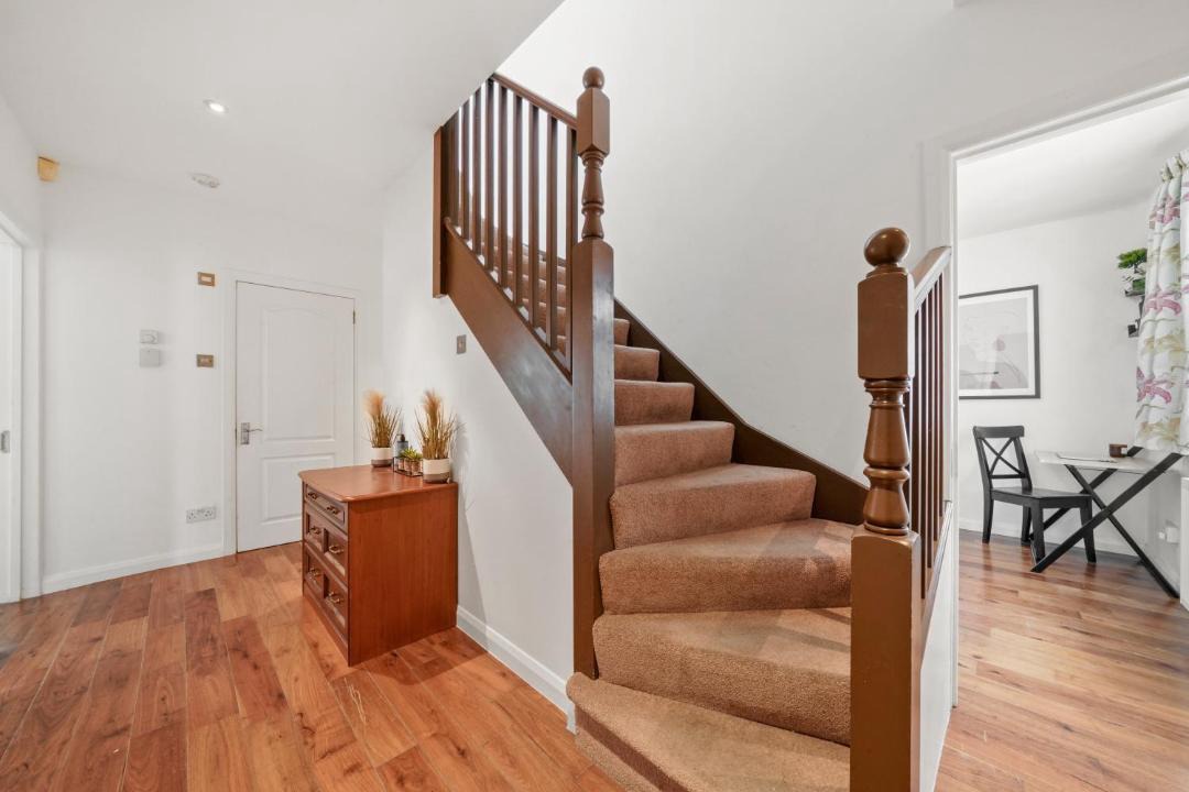 Photo of Livingroom in North Acton