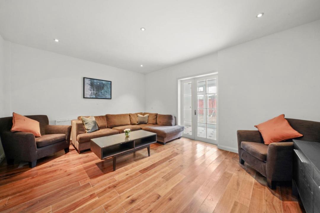 Photo of Livingroom in North Acton