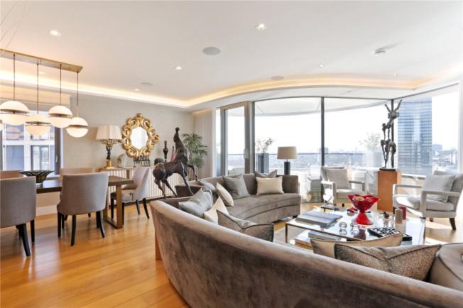 Photo of Livingroom in Prince's