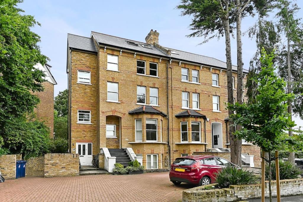 Photo of Buildings in Ealing Common