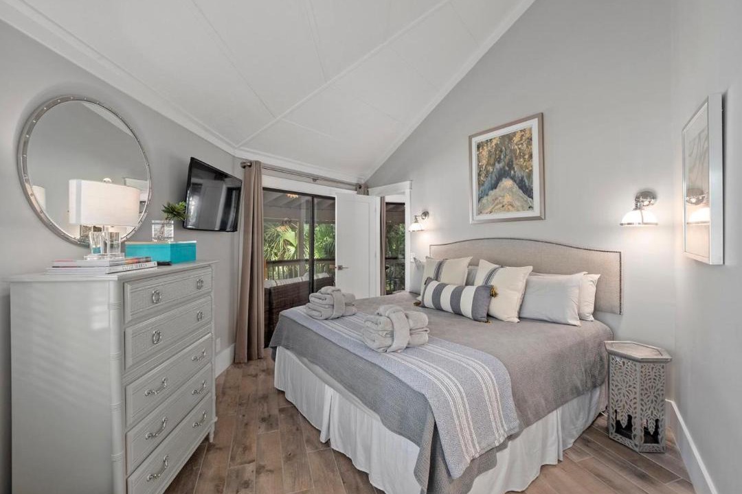 Photo of Bedroom in Night Heron
