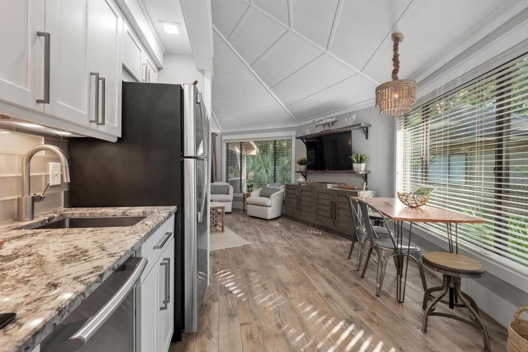 Photo of Kitchen in Night Heron