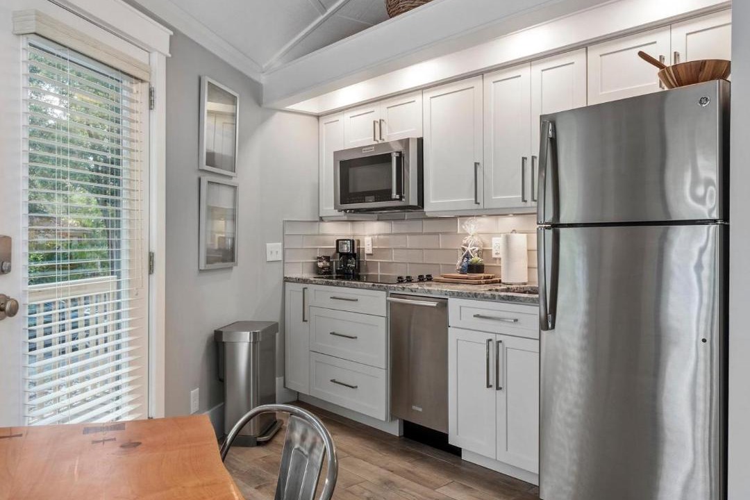 Photo of Kitchen in Night Heron