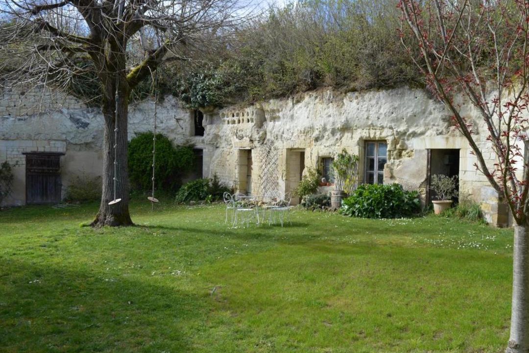 Photo of Buildings in Seuilly