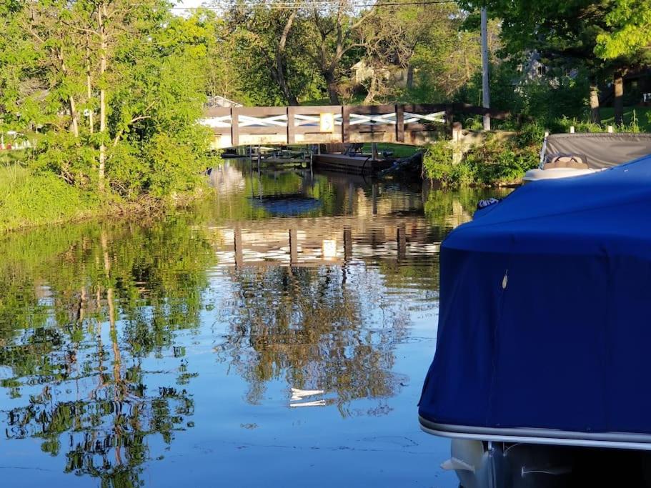Photo of Others in Fox Lake