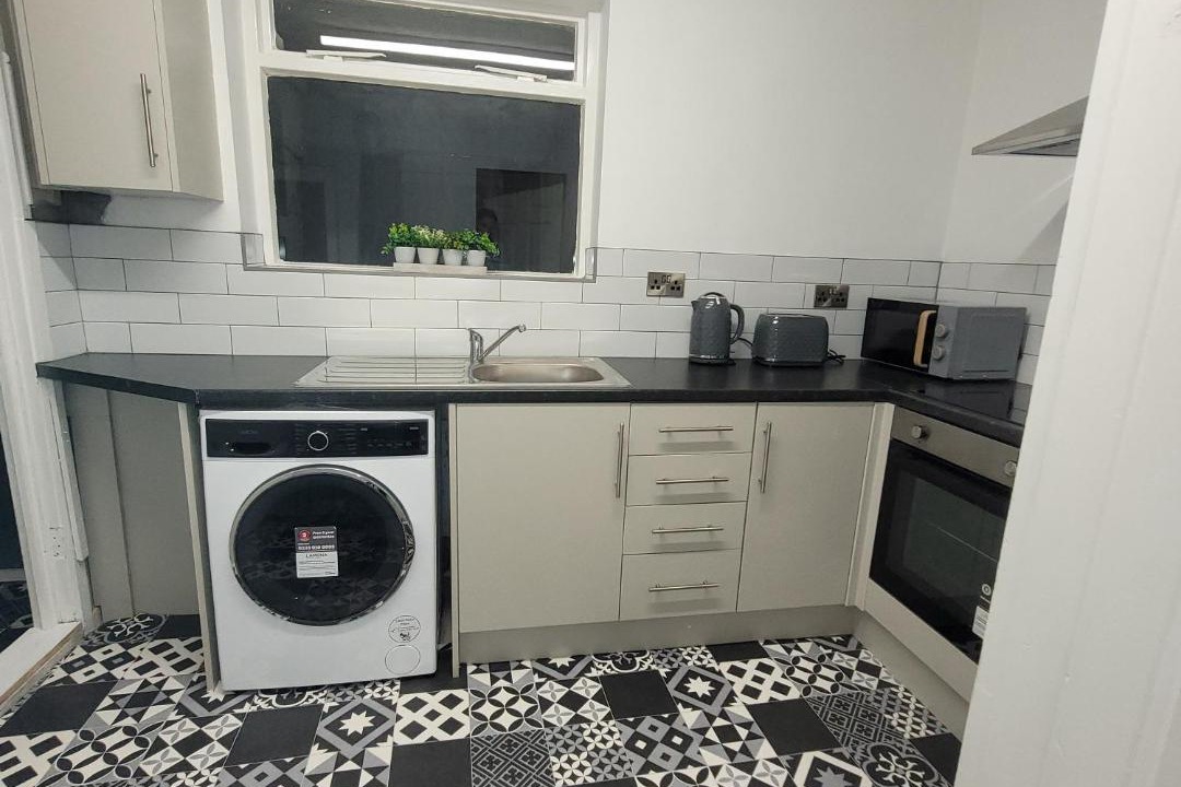 Photo of Kitchen in Long Eaton