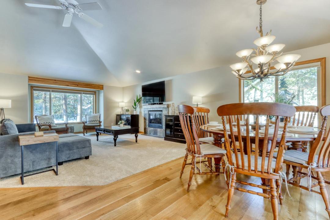 Photo of Livingroom in Three Rivers