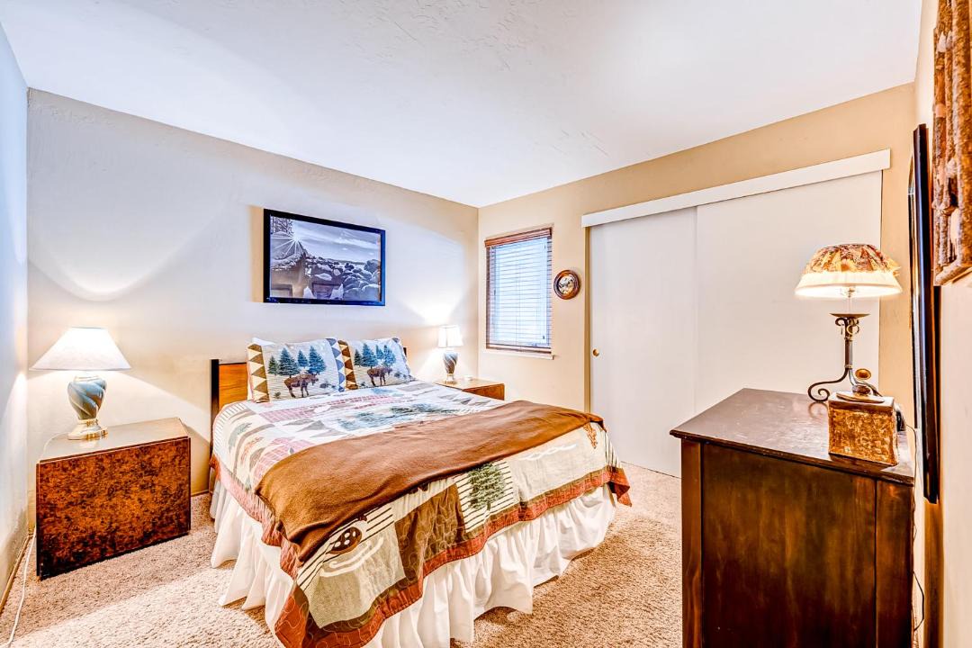 Photo of Bedroom in Carnelian Woods
