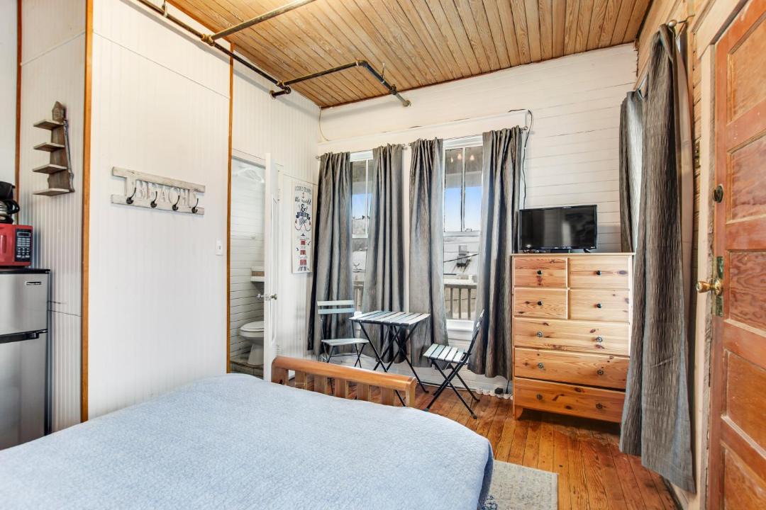 Photo of Bedroom in Tybee Island