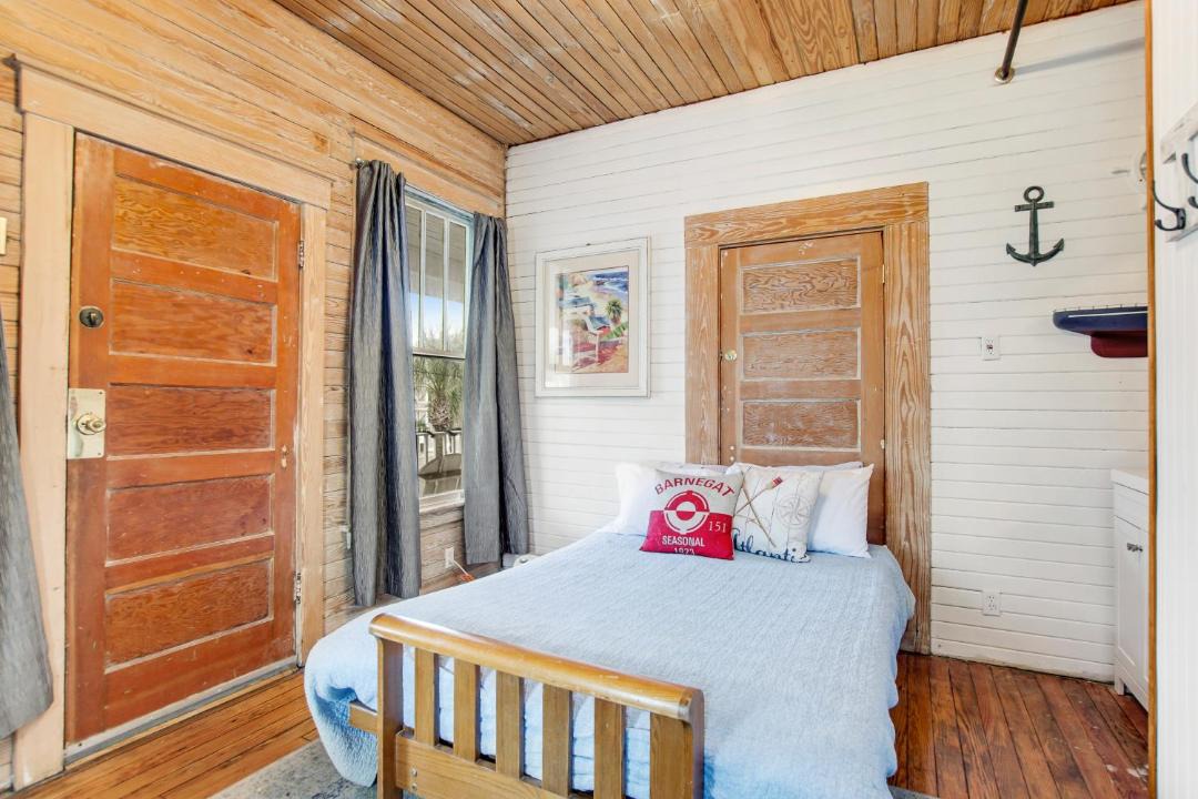 Photo of Bedroom in Tybee Island