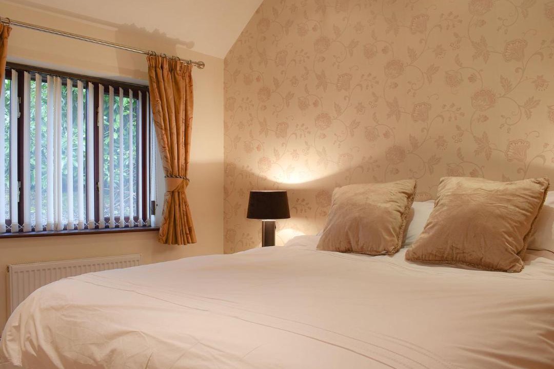 Photo of Others in Low Newton