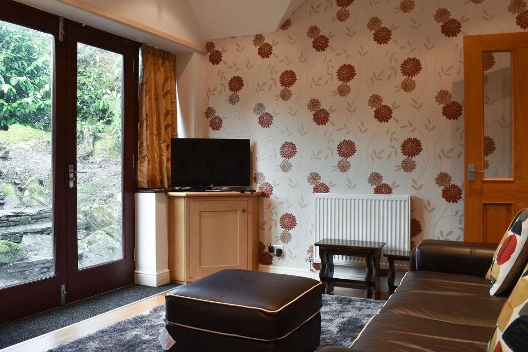 Photo of Others in Low Newton