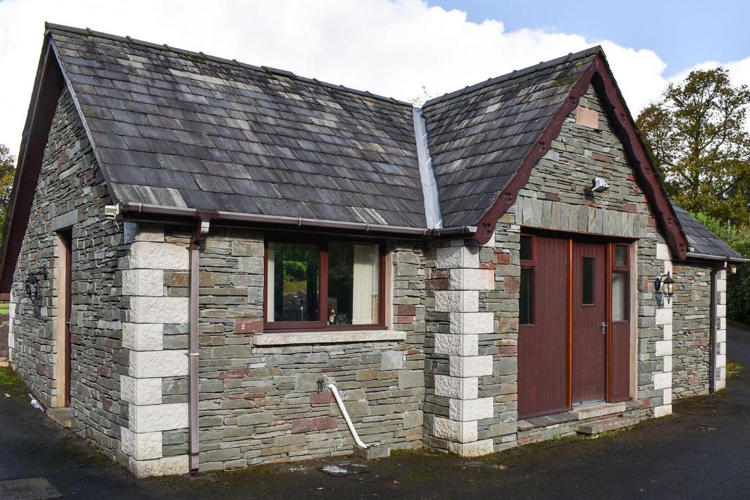 Photo of Others in Low Newton