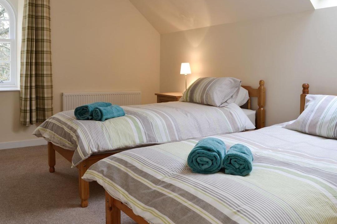 Photo of Others in Alford