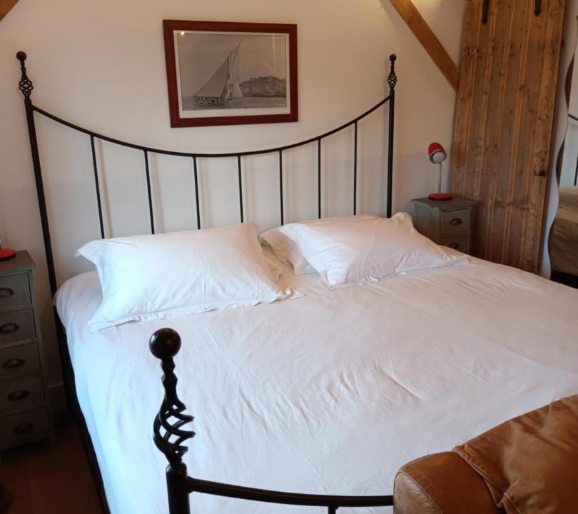 Photo of Bedroom in Haslemere