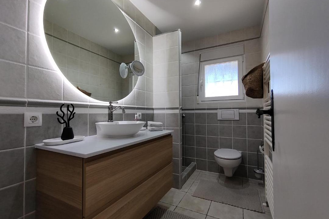 Photo of Bathroom in Benimeit