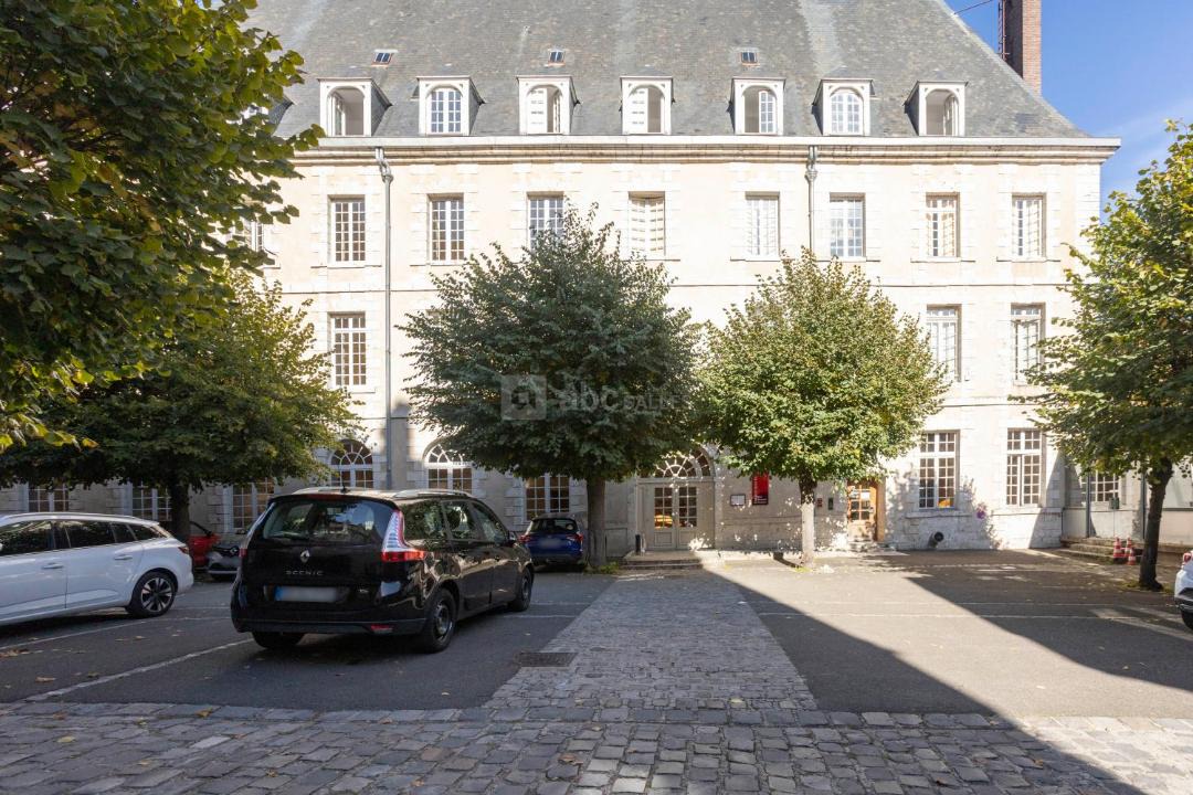 Photo of Buildings in Chartres