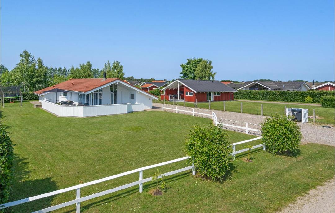 Photo of Others in Flovt Strand