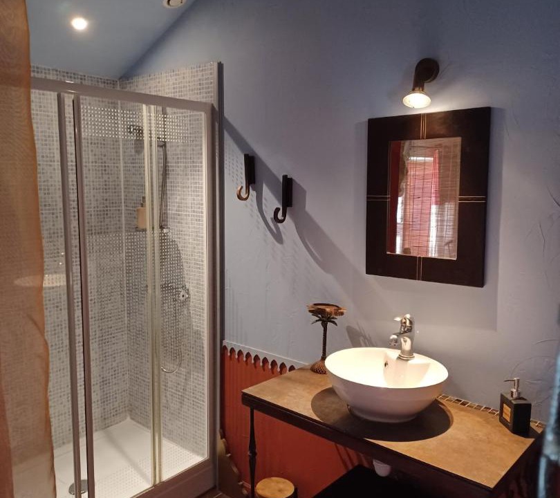 Photo of Bathroom in Olivet