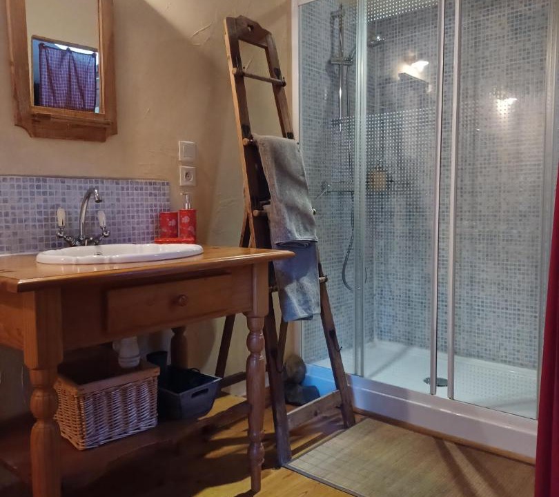 Photo of Others in Olivet