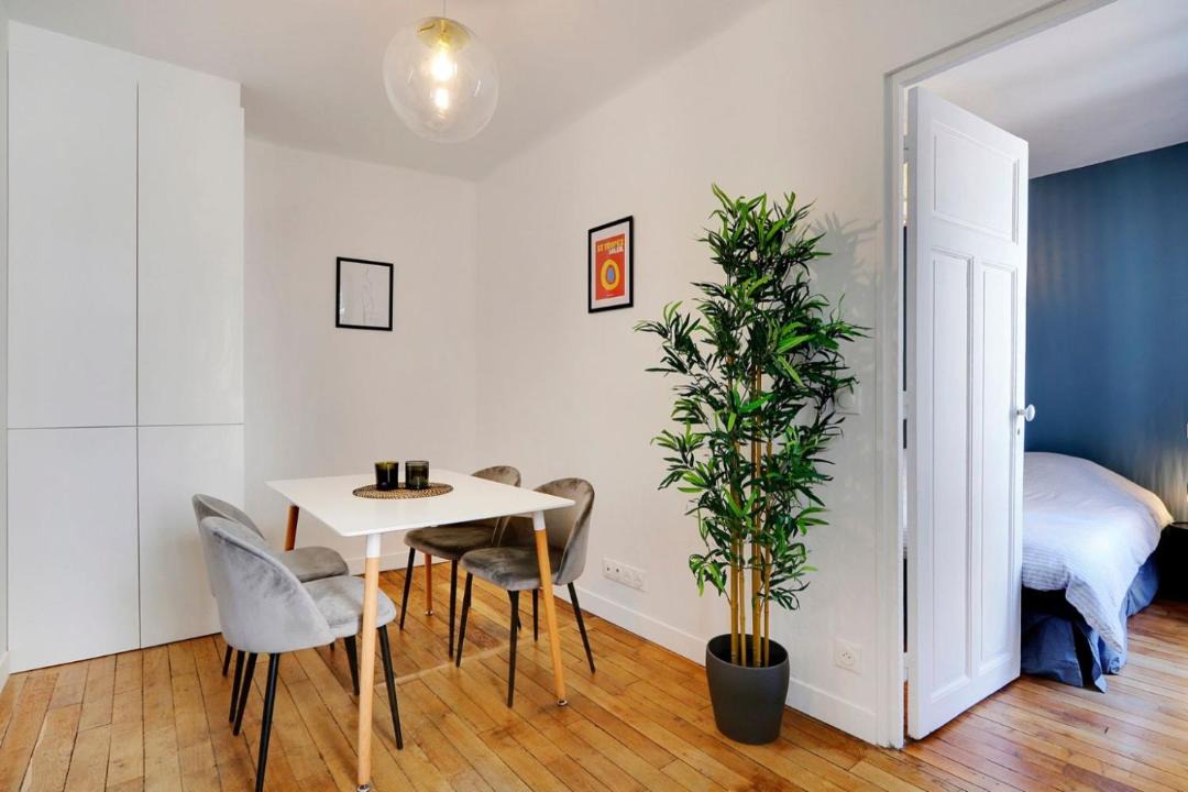 Photo of Livingroom in Republique–Point-du-Jour