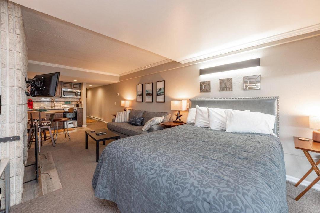Photo of Bedroom in Thayerville