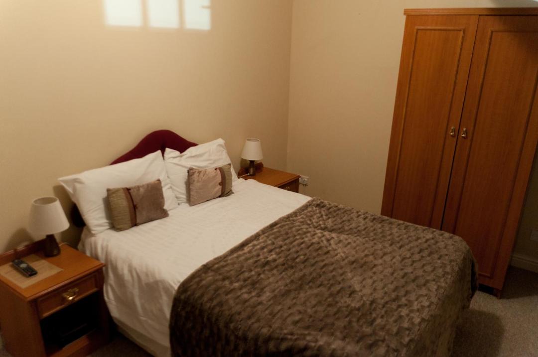 Photo of Bedroom in Upton Snodsbury