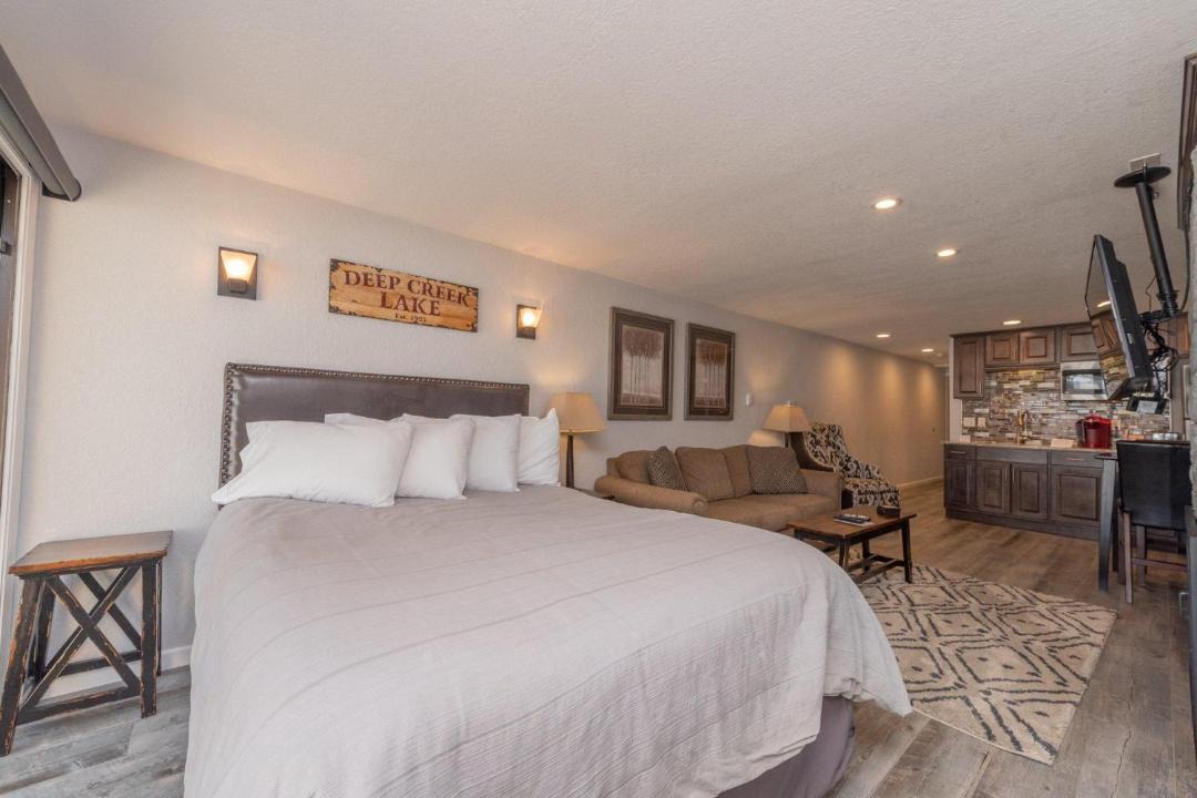 Photo of Bedroom in Thayerville