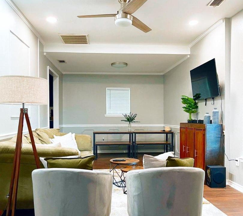 Photo of Livingroom in Grapeland