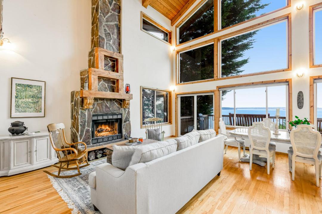 Photo of Livingroom in Alki