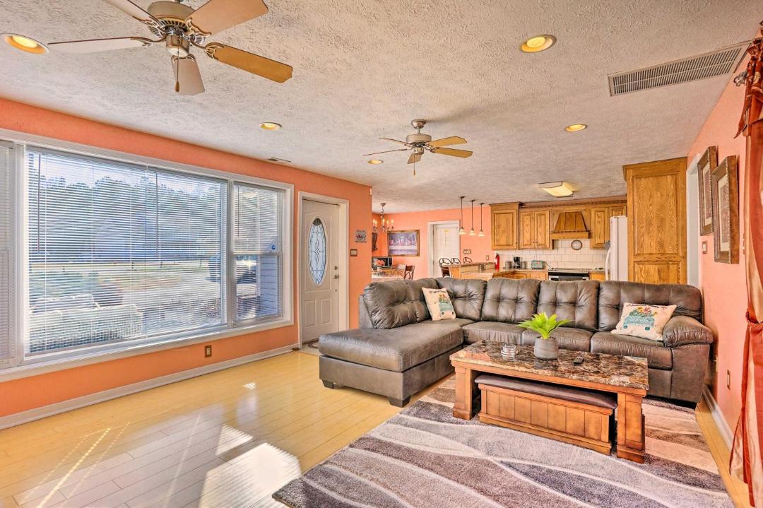 Photo of Livingroom in Prince George