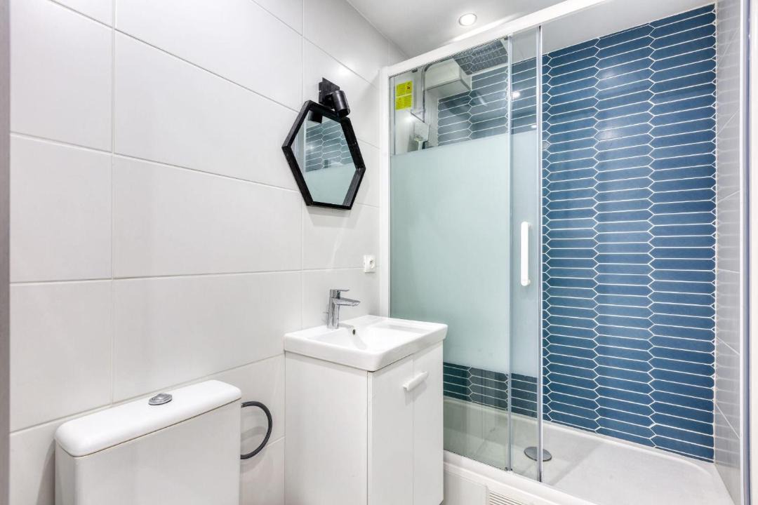 Photo of Bathroom in Pantin