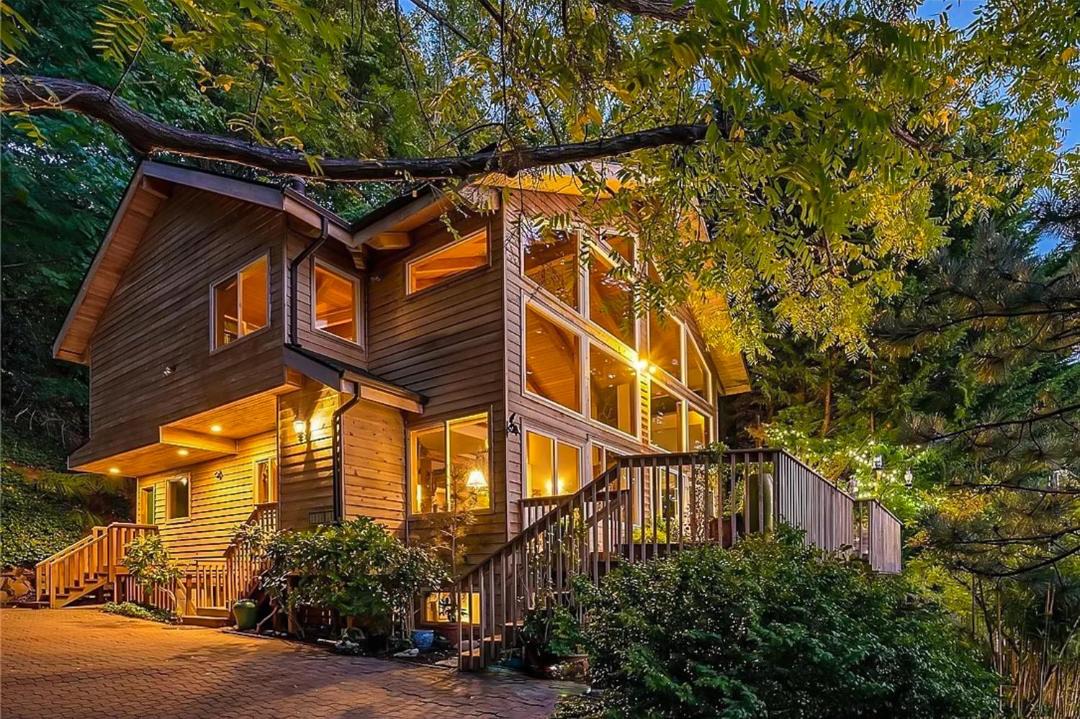 Photo of Buildings in Alki