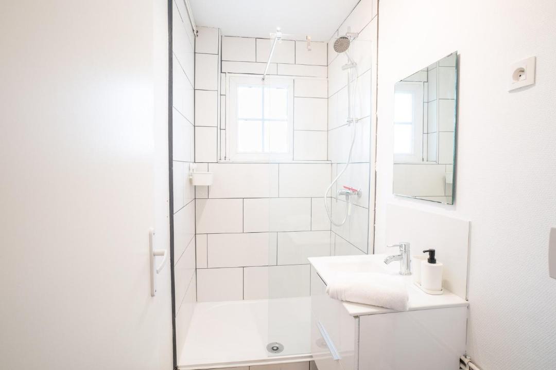 Photo of Bathroom in Laval