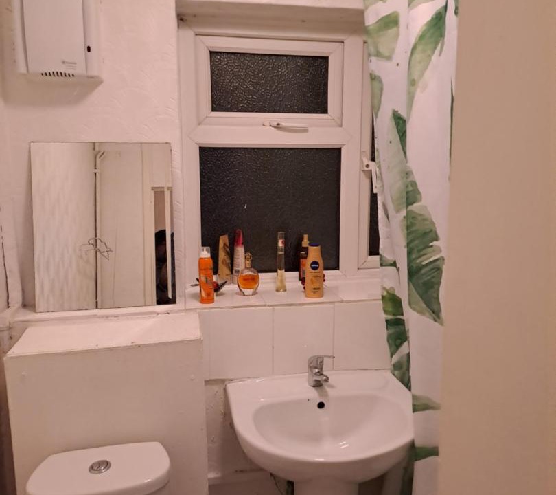 Photo of Bathroom in Tadworth
