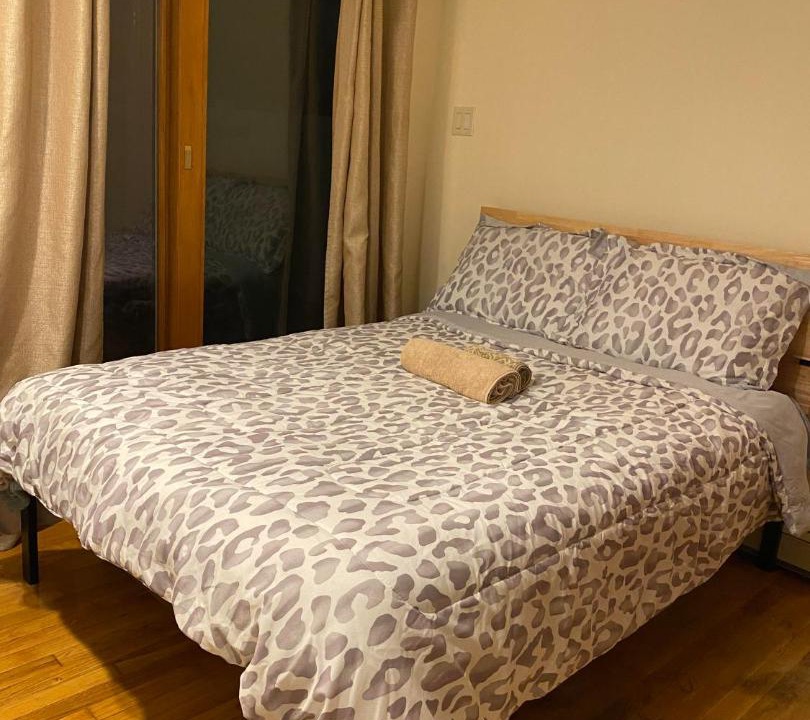 Photo of Bedroom in Mill Basin